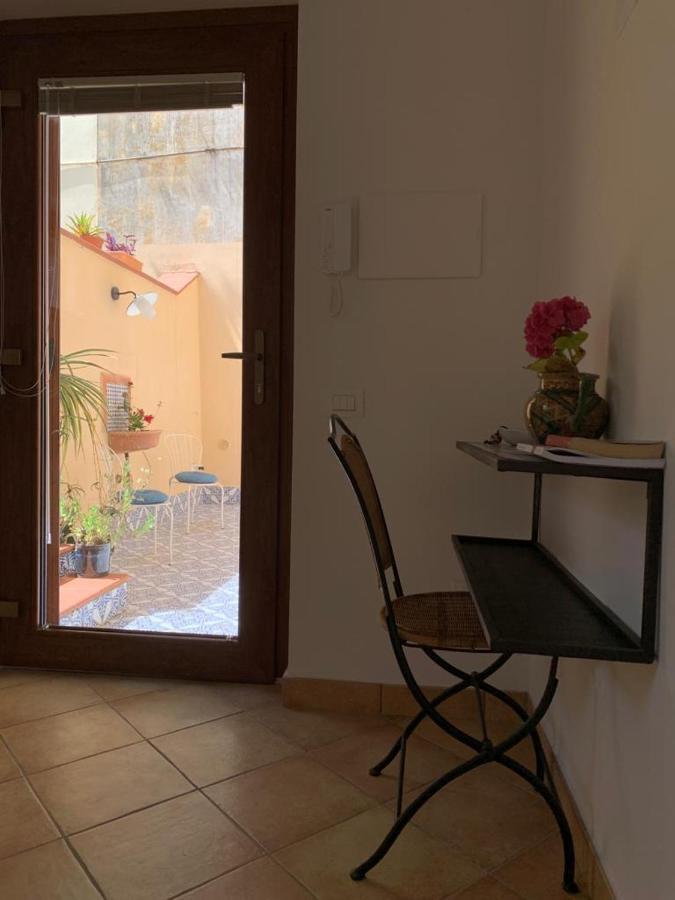 La Stanza In Giardino Bed and Breakfast Cava deʼ Tirreni Buitenkant foto